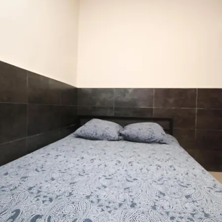 12 - Avec Lit Double Et Sdb Prive Appartement